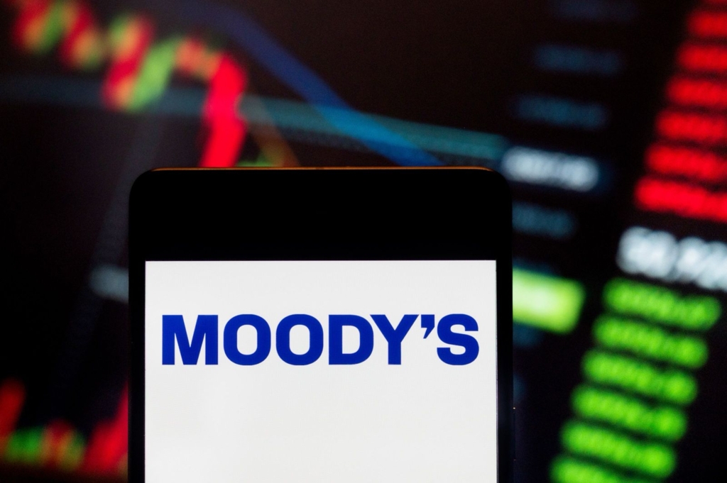 Avertismentul Moody’s privind alegerile anticipate în România și riscurile pentru profilul de credit