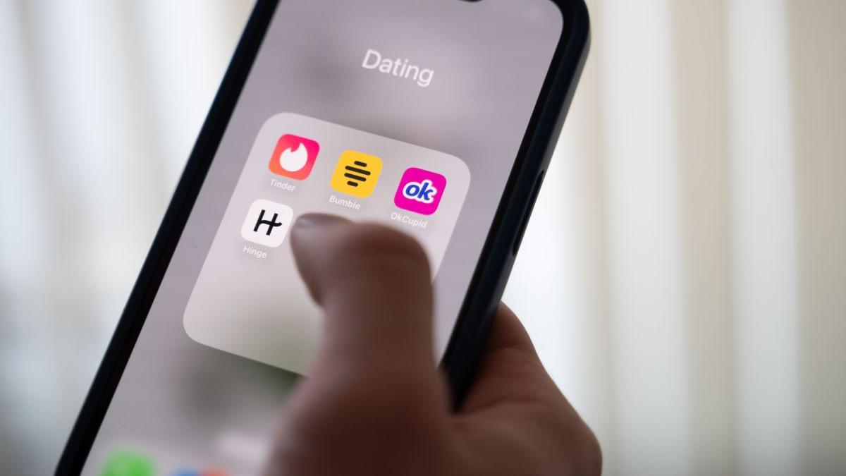 Vulnerabilitate în NATO: Suspiciuni de spionaj după o relație începută pe Tinder