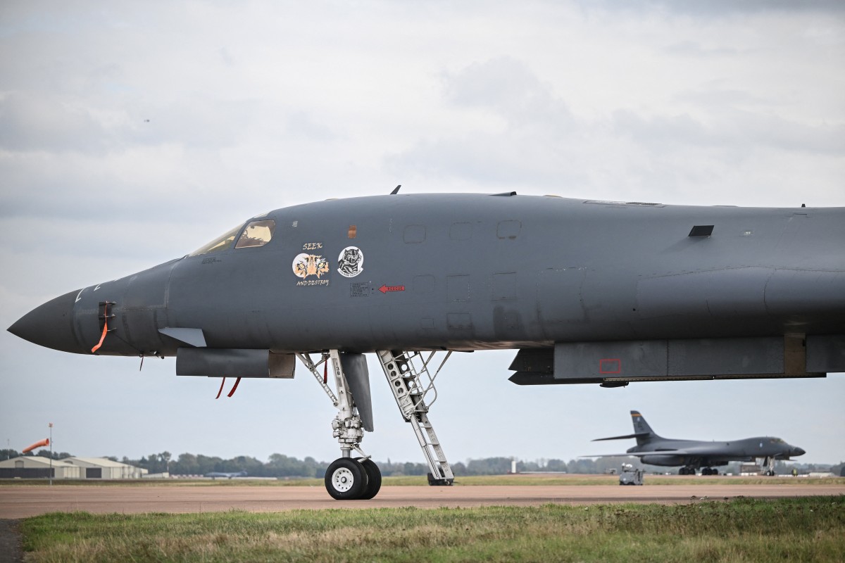 Statele Unite au retras bombardierele de la baza RAF Fairford după un incident suspect în Anglia
