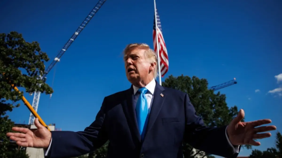 Donald Trump atribuie creșterea prețurilor la combustibili atacurilor ucrainene asupra rafinăriilor rusești