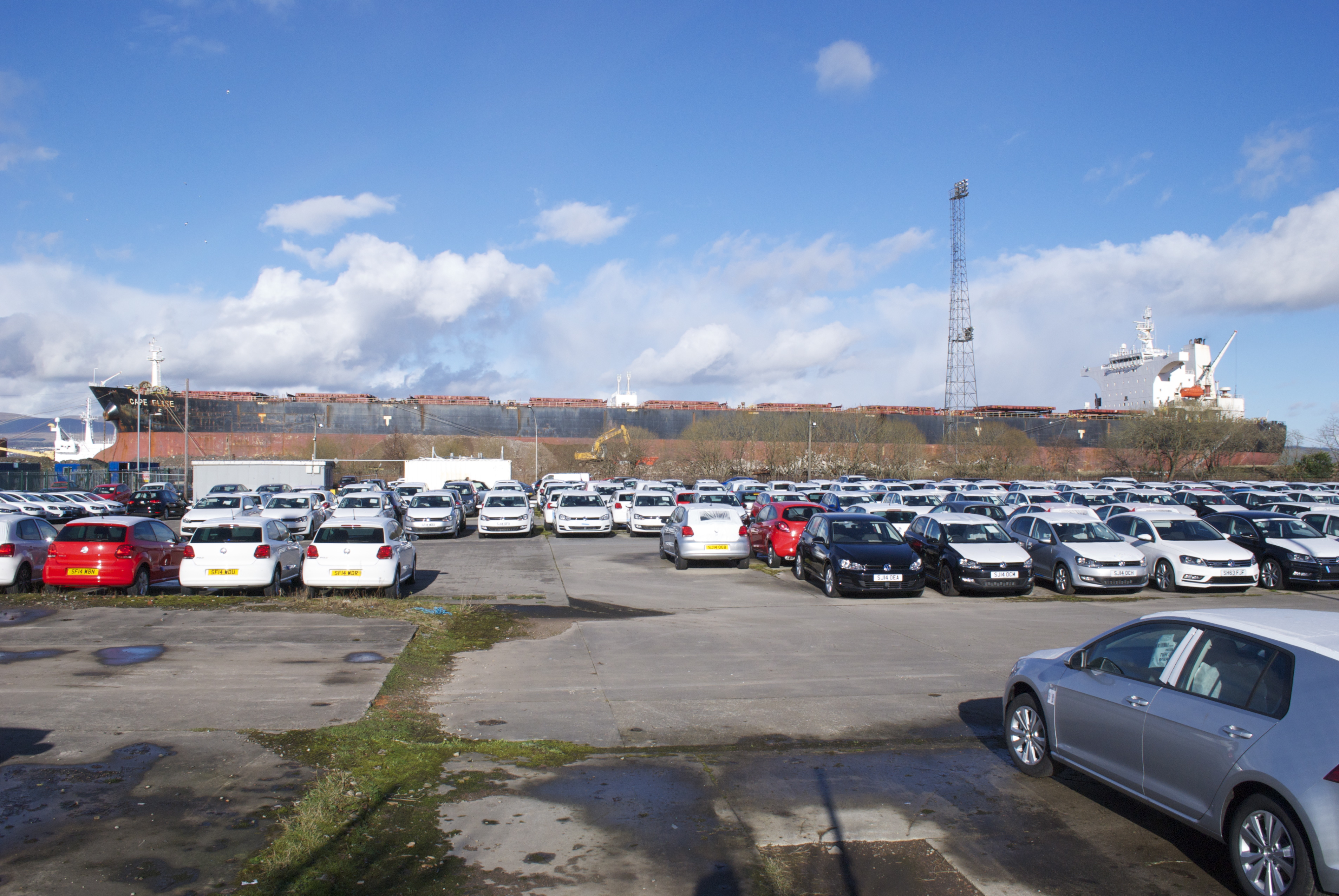 Atac coordonat cu drone în zona economică a Bulgariei: două nave comerciale au fost lovite în Marea Neagră