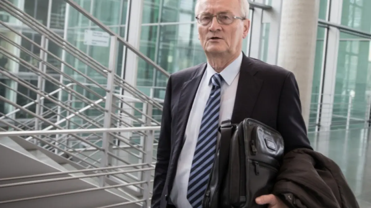 Scandal de spionaj în Germania: fostul șef al serviciilor secrete BND, August Hanning, arestat