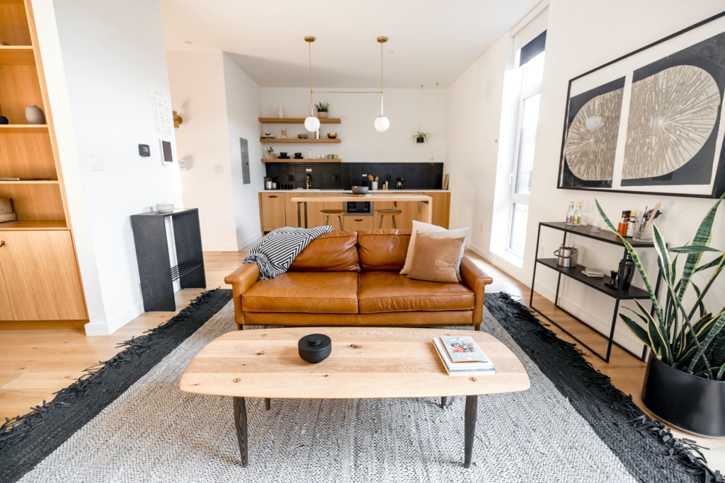 Comisia Europeană propune un cadru comun pentru restricționarea închirierilor de tip Airbnb în UE
