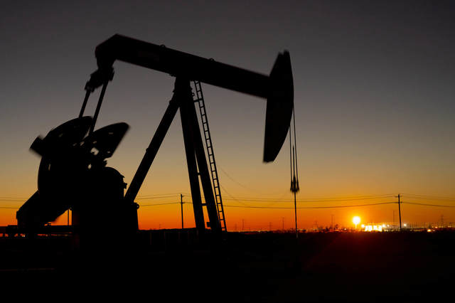 Prețurile petrolului au depășit pragul de 106 dolari pe baril pe fondul incertitudinii din Arabia Saudită