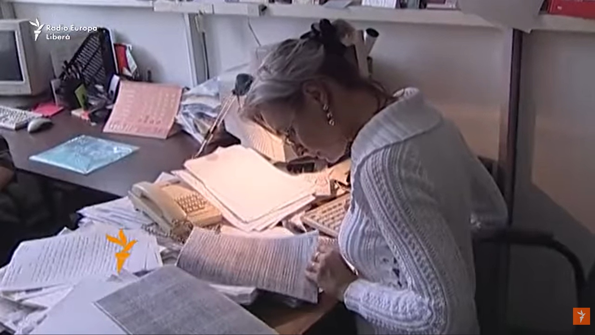 20 de ani de la asasinarea jurnaliste Anna Politovskaia: misterul comandatorului rămâne nerezolvat