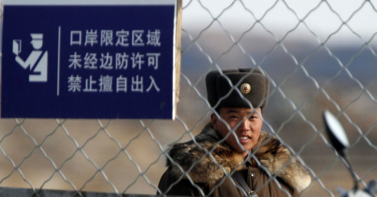 China introduce restricții de ieșire pentru experții tehnologici și persoanele cu averi mari