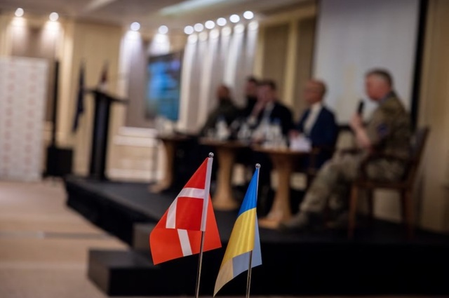 Escaladare în războiul hibrid: Rusia vizează industria de apărare daneză care sprijină Ucraina