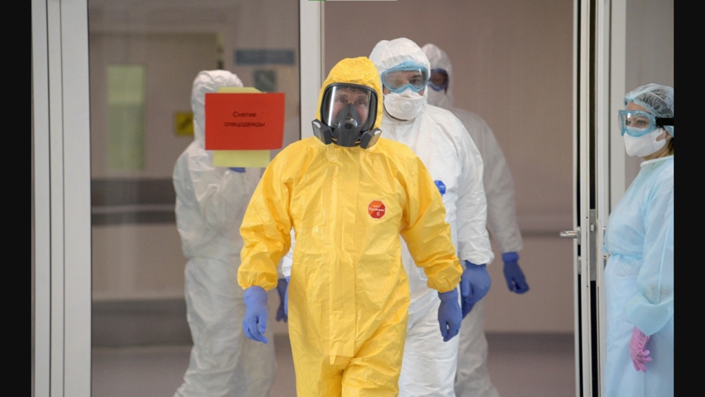Suspiciuni privind modificarea bacteriei ciumei în laboratoare ruse în urma decesului unei angajate