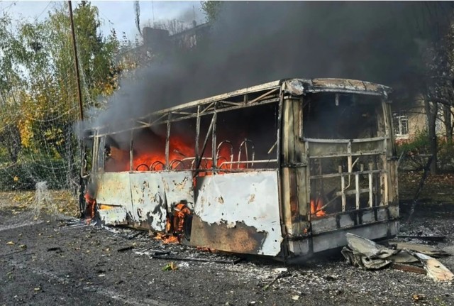 Atacuri rusești masive asupra civililor: bilanț de 30 de morți la Kramatorsk și victime în Kiev