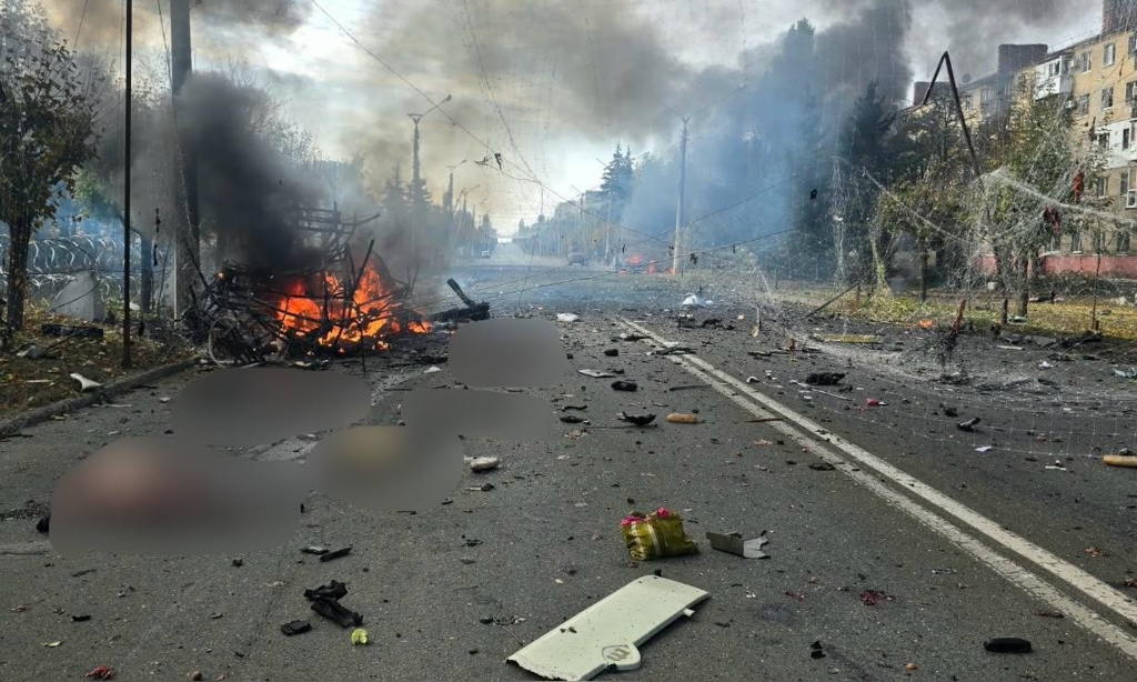 Atac rusesc cu bombe cu planare asupra autobuzelor din Kramatorsk: peste 30 de victime decedate