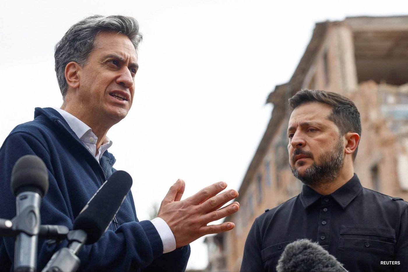 Ed Miliband acuză lui Putin utilizarea terorismului asupra civililor pentru câștigarea războiului din Ucraina