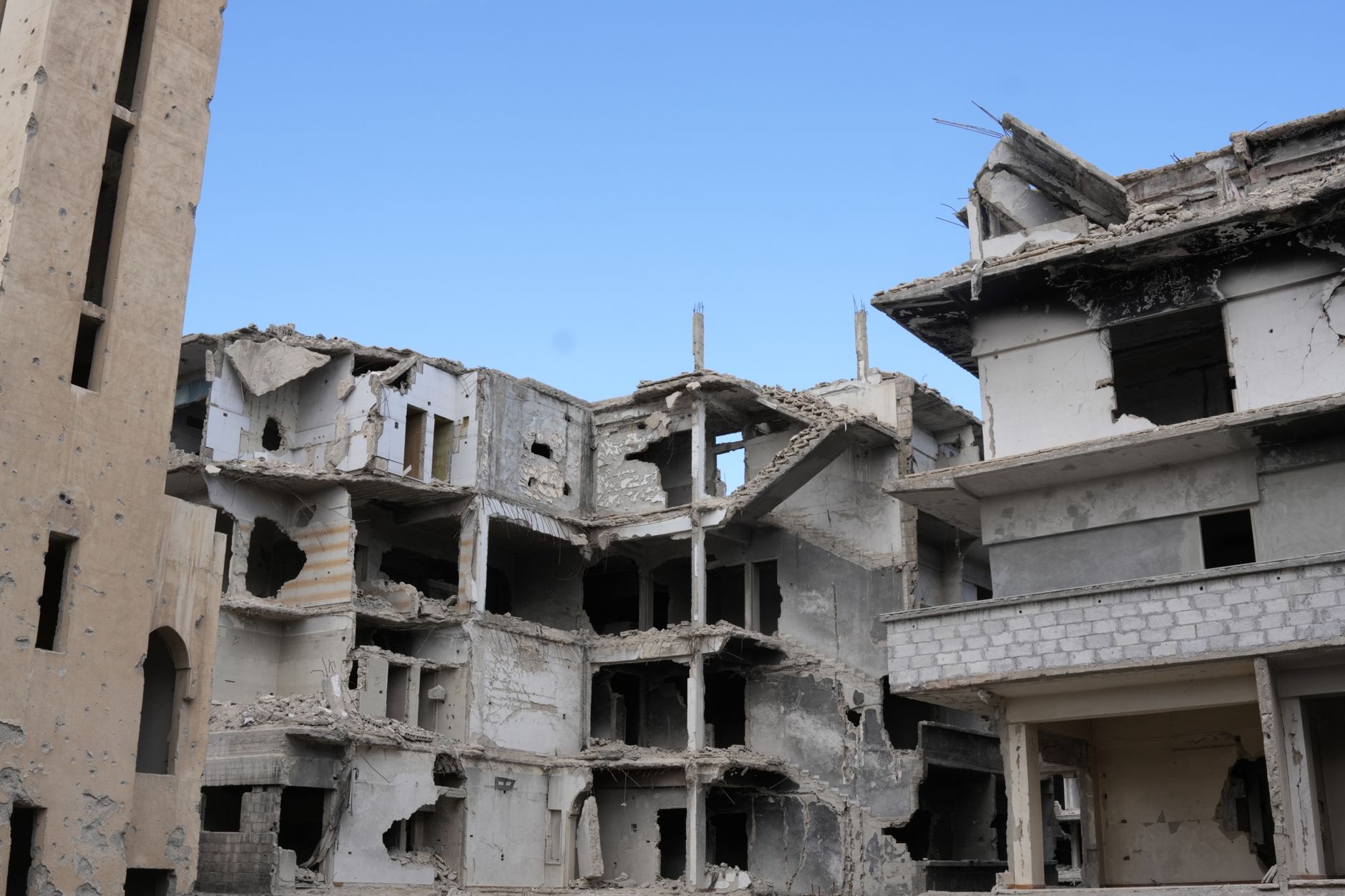 Impas în procesul de pace din Gaza: Violențele continuă în ciuda armistițiului oficial