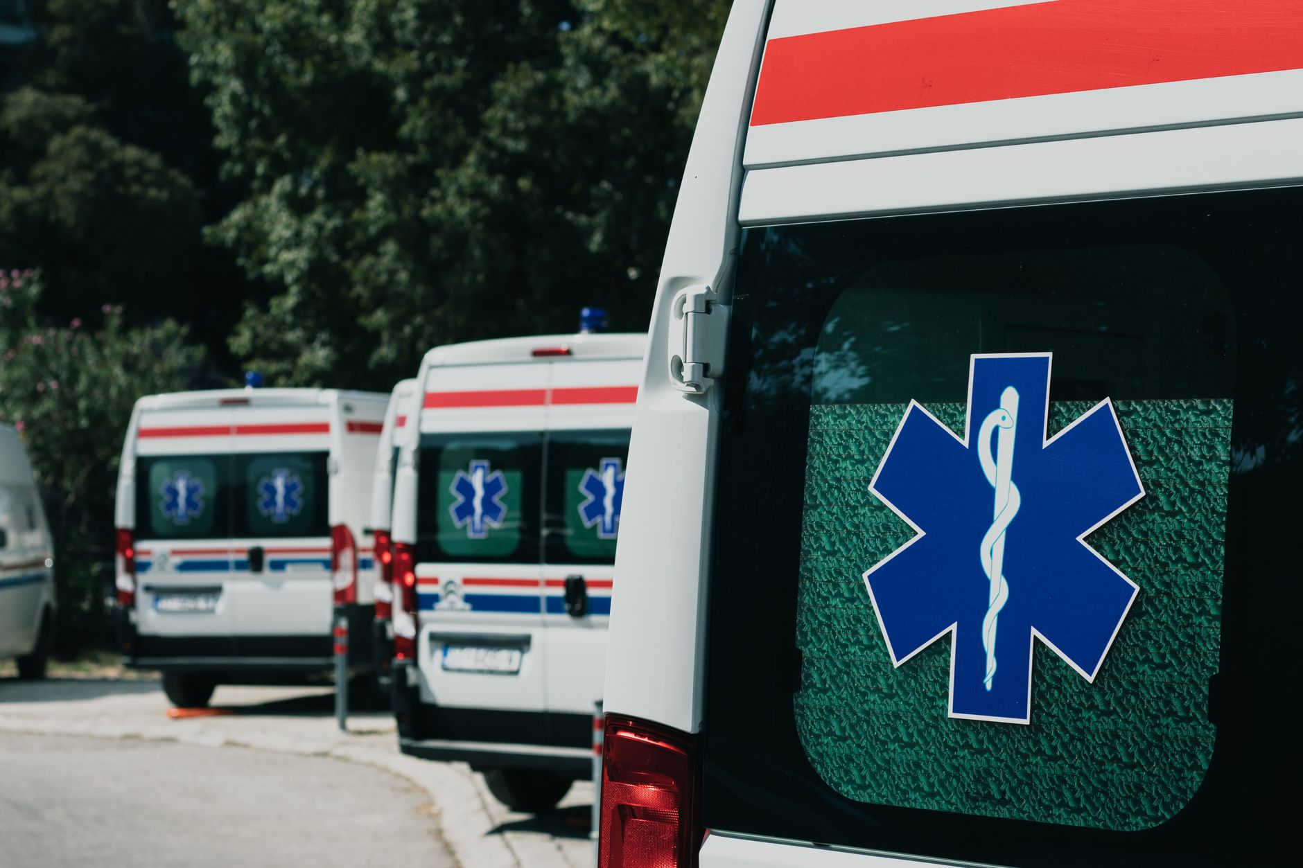 Atac cu dronă asupra unui microbuz în regiunea Dnipropetrovsk: cinci victime decedate