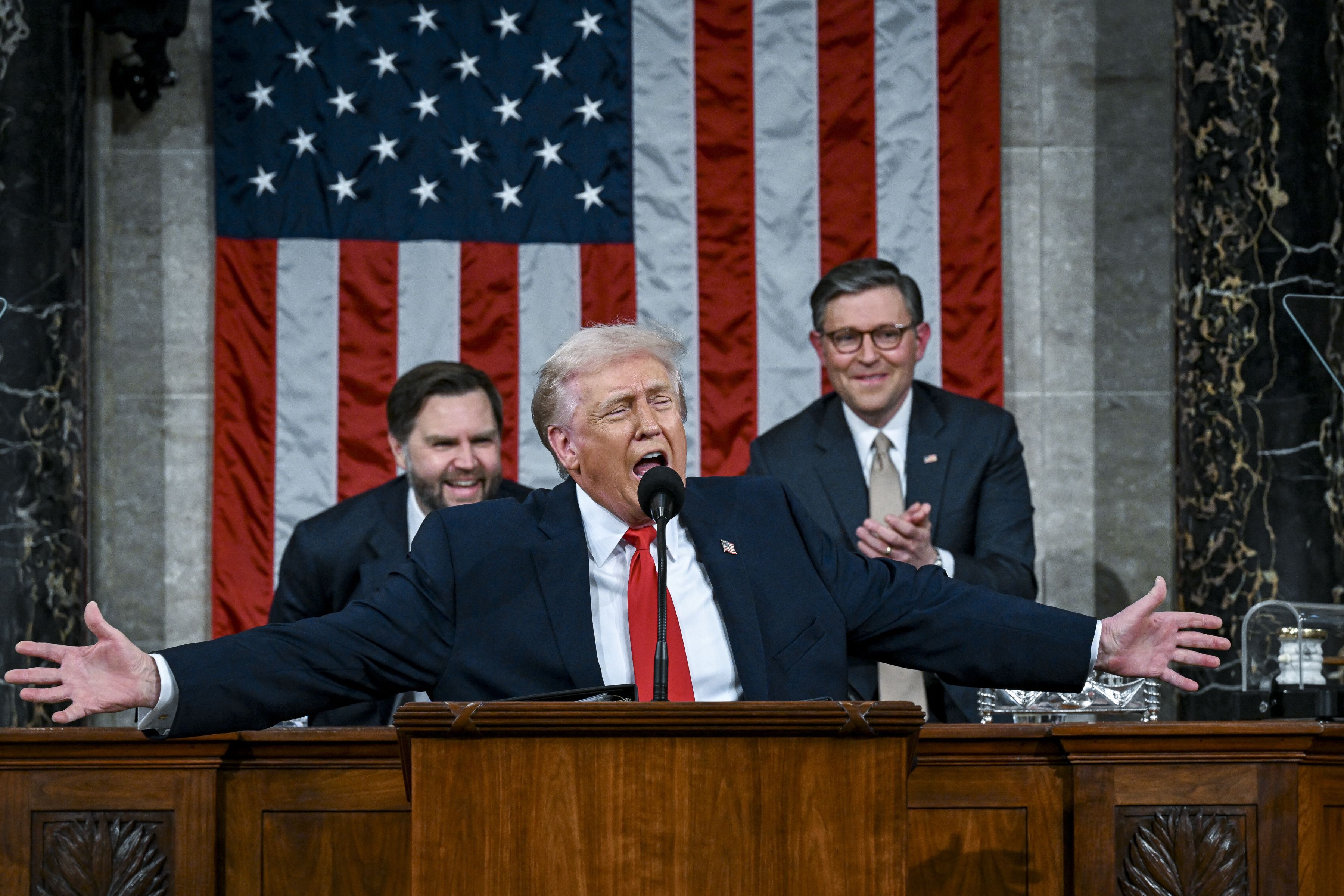 Bătălia pentru controlul Congresului SUA: Miliardarii direcționează fonduri masive către campania lui Donald Trump