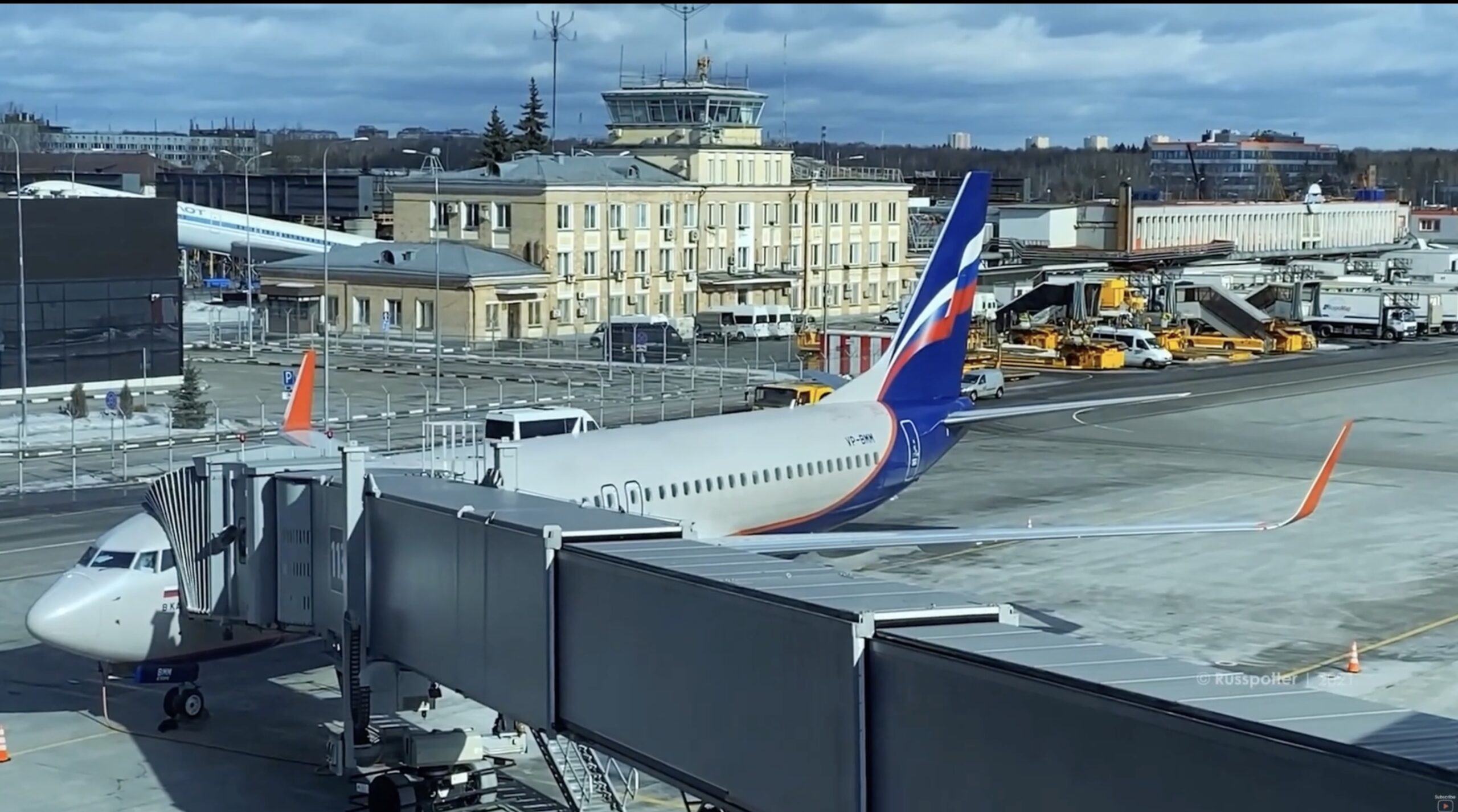 Blocaj aeroportuar masiv în Rusia: Atacuri cu drone au suspendat traficul în Moscova