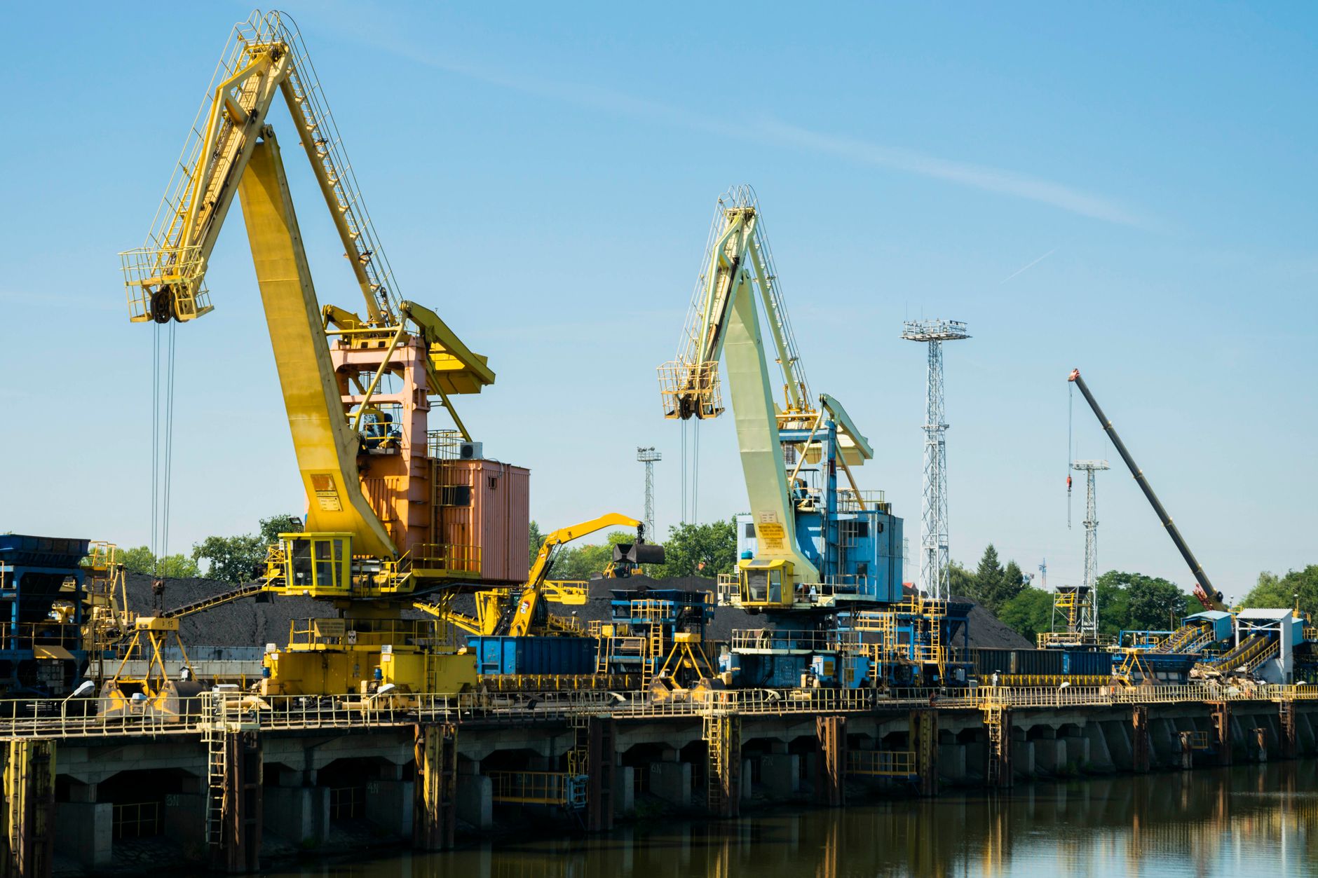 Transformarea Șantierului Naval Mangalia într-un centru european de construcții navale militare