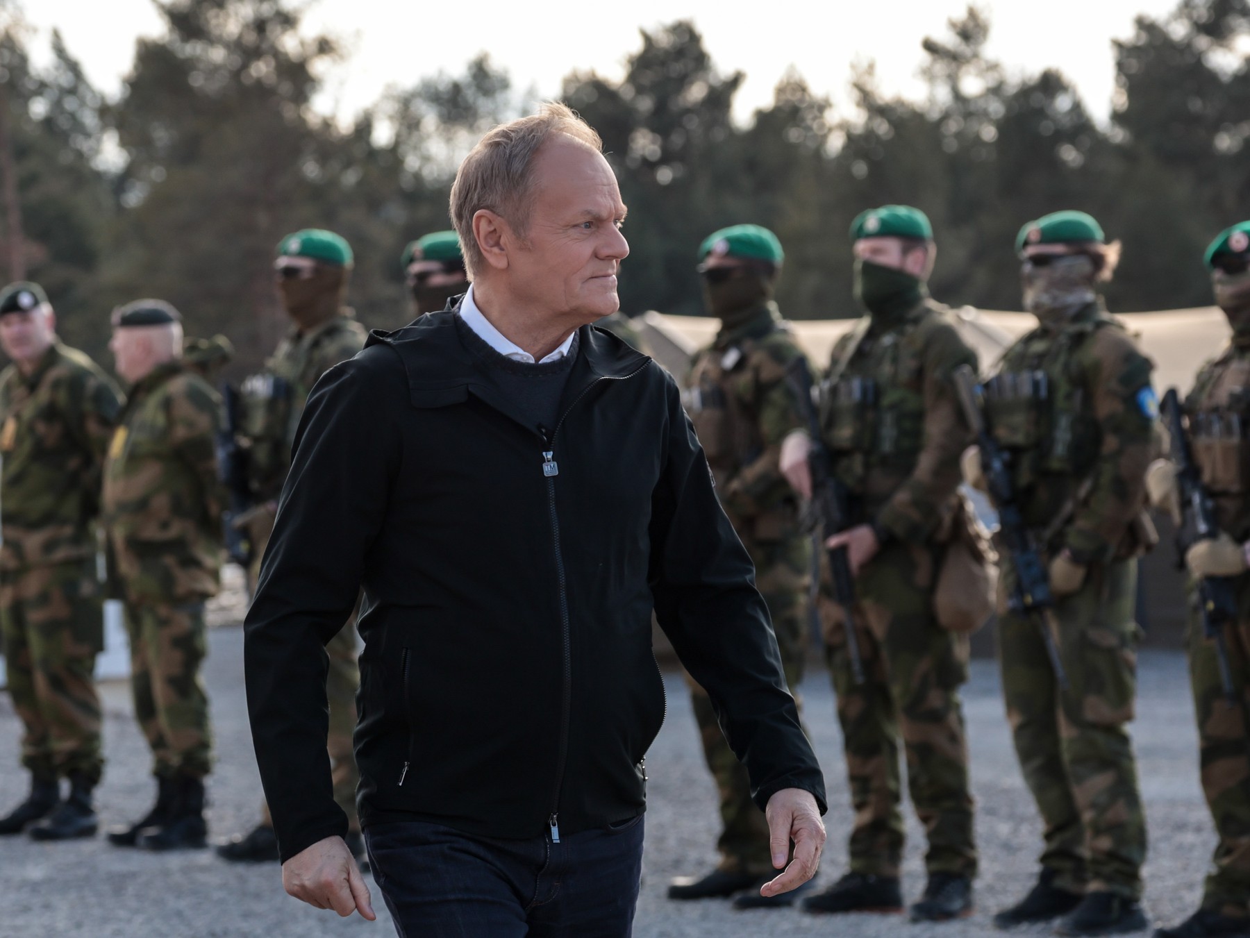 Alerte de securitate în Polonia: Premierul Donald Tusk și ministrul Apărării sunt vizați de un posibil atentat