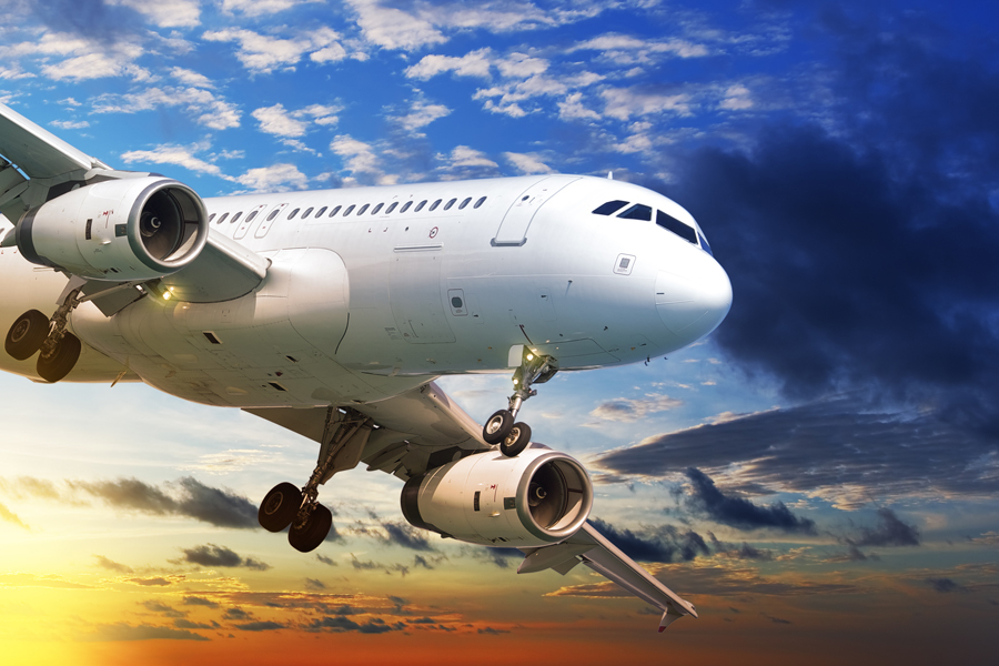 Rebelii houthi amenință aviația civilă cu atacuri asupra aeroporturilor din Arabia Saudită