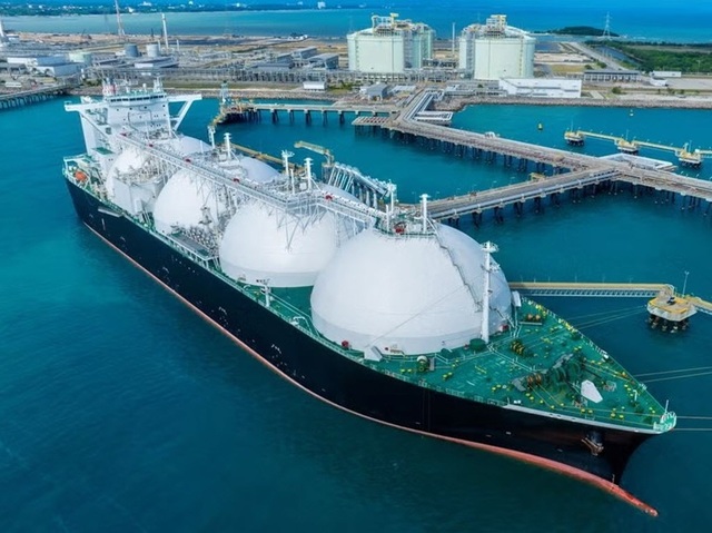 Criza GNL din Qatar: Conflictul cu Iranul blochează exporturile și destabilizează piețele globale