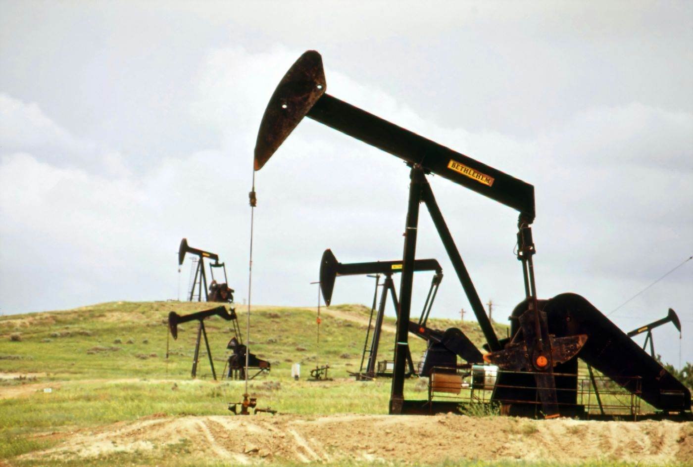 Cuba liberalizează sectorul petrolier prin deschiderea către investitori străini și companii private