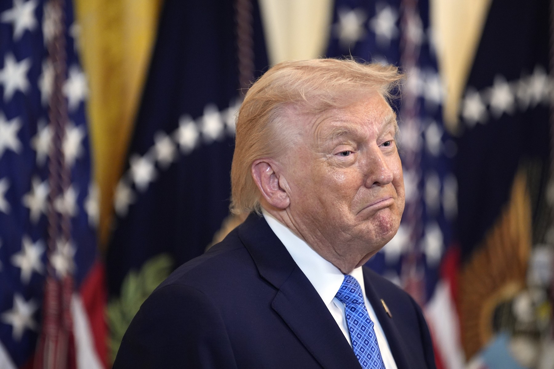 Trump susține că Putin dorește un acord de pace mai mult decât Zelenski, în ciuda atacurilor rusești